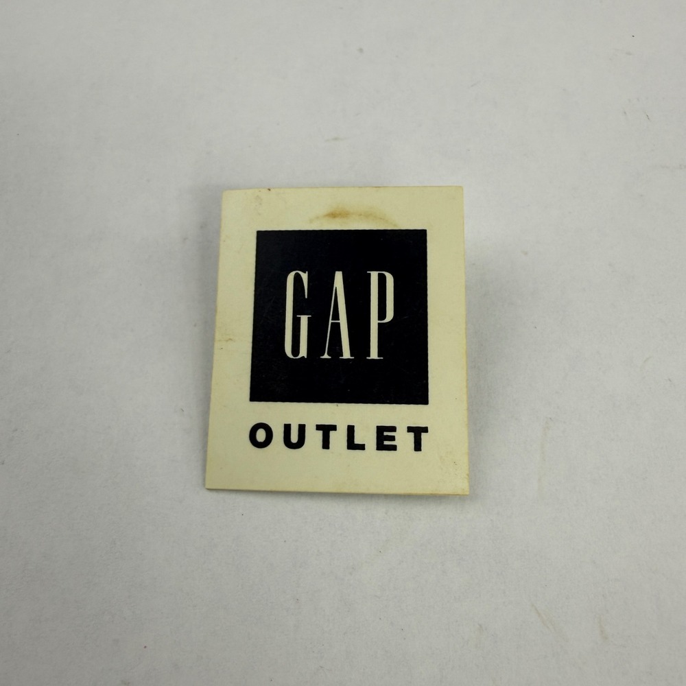 Vintage Gap Outlet Logo Pin Name Tag Badge Cream Navy Blue Plastic‎ Rectangle